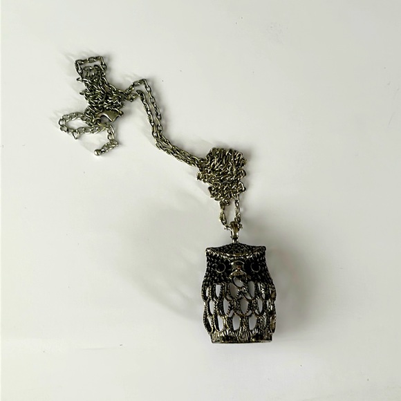 Owl necklace with long chain - Picture 1 of 6